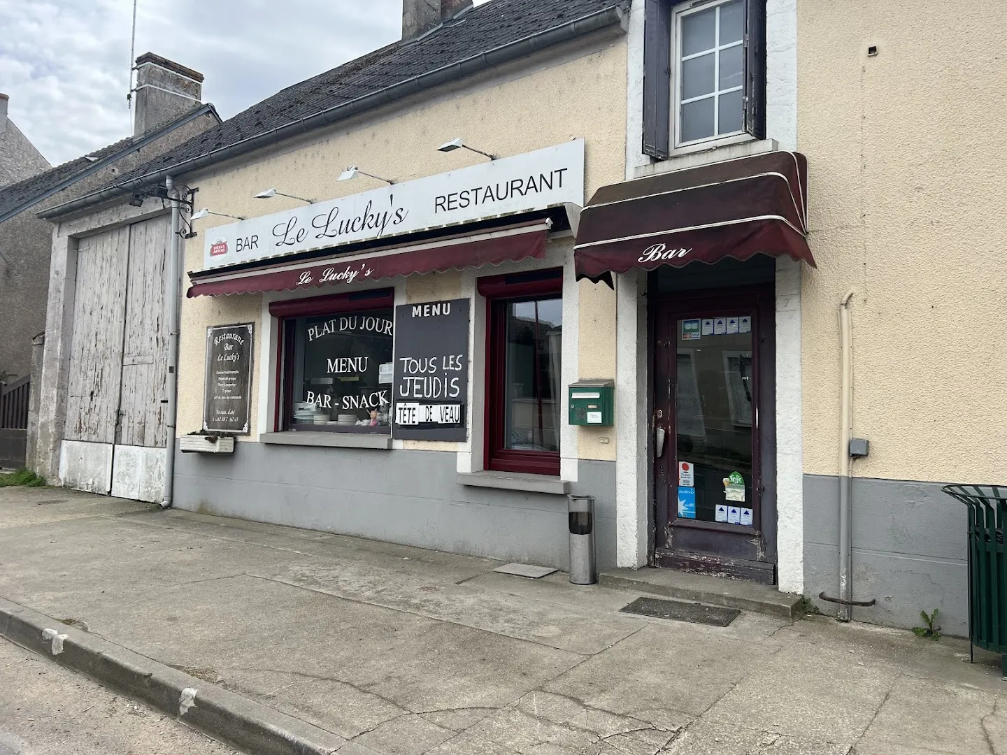 Le Lucky's